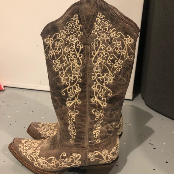 corral women's crater embroidery western boots